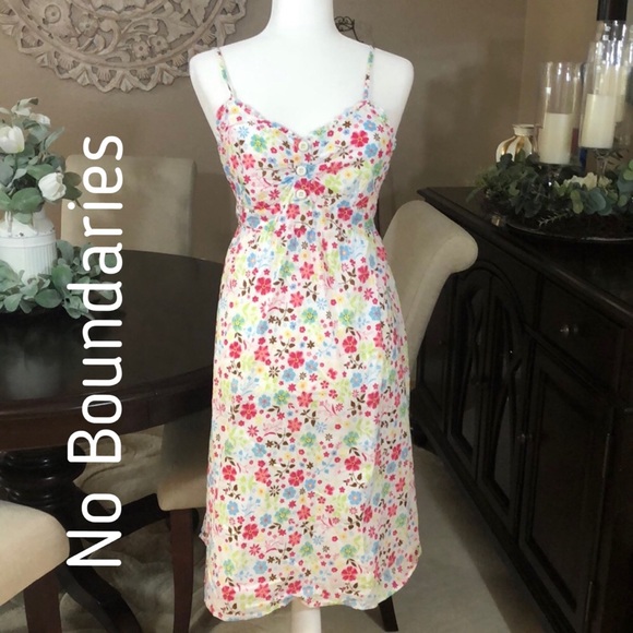 No Boundaries Dresses & Skirts - NO BOUNDARIES SPAGHETTI STRAP SUNDRESS